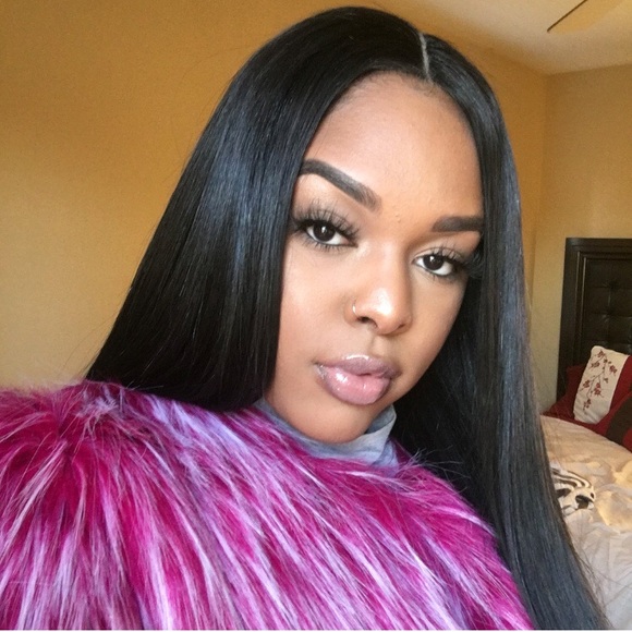 Meet your Posher, Kayla - Picture 1 of 1